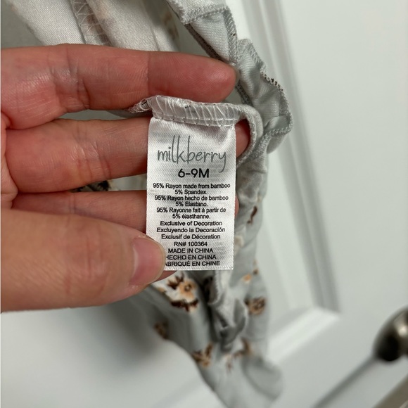 NWT Milkberry Bamboo Footie with Ruffle - Size 6-9 Month - Picture 4 of 5